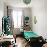 Large Welcoming Apartment In The Heart Of Paris